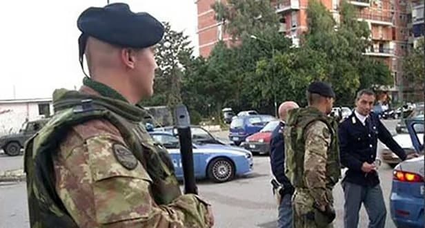 Movida in tempo di Covid con il presidio dell'esercito per le strade