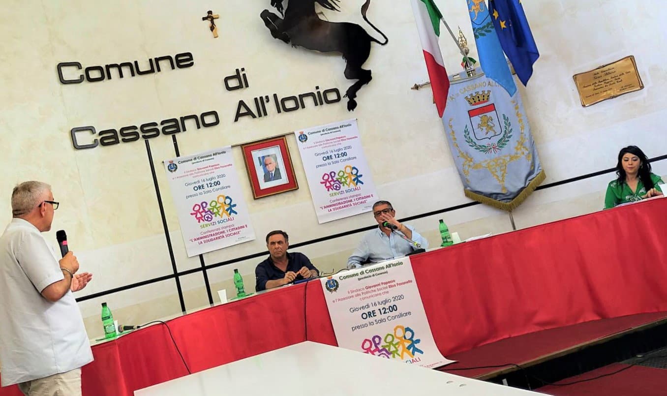A Cassano conferenza stampa sulle politiche sociali dell'Amministrazione Papasso