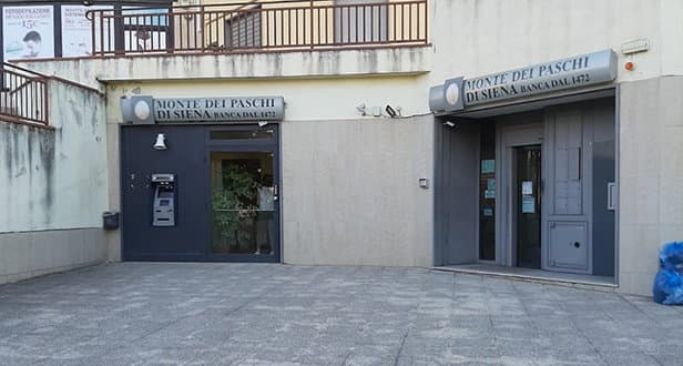 Corigliano, rapina a mano armata al Monte dei Paschi