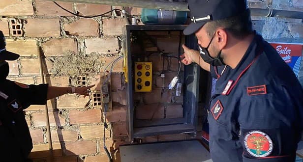 Denunciato 61 enne, per furto aggravato di energia elettrica