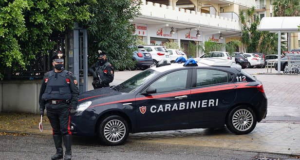 Corigliano-Rossano, furti nei supermercati: due arresti dei Carabinieri