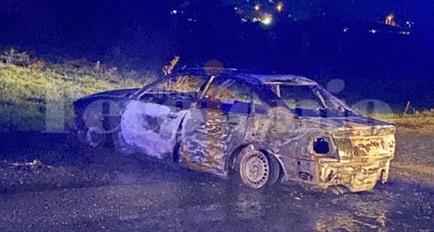 Corigliano-Rossano, nuovo incendio nella notte. A fuoco un'auto in località Boscarello