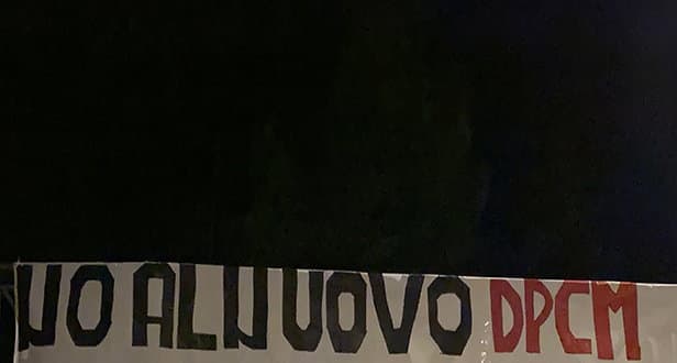 Nuovo Dpcm, la protesta silente dei giovani di Fratelli d'Italia a Terranova da Sibari