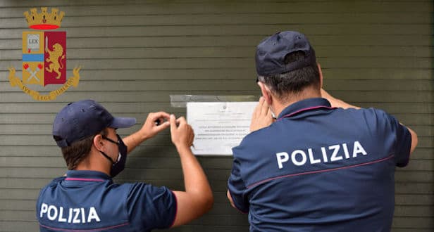 Noto locale vendeva bevande e alimenti al tavolo, scattata la chiusura e la sanzione pecuniaria