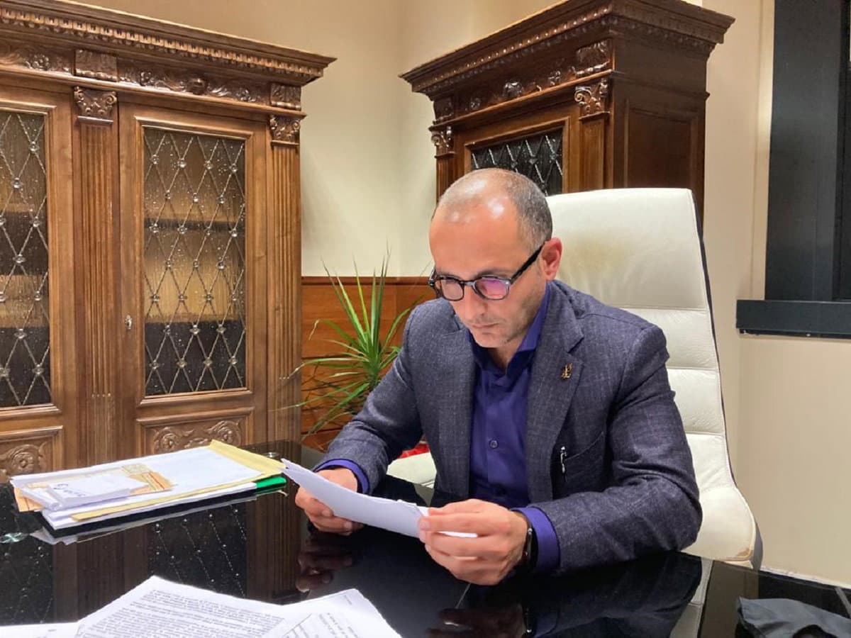 Incentivi contro lo spopolamento dei piccoli Comuni, De Caprio plaude a Gallo e Orsomarso: «Progetto importante»