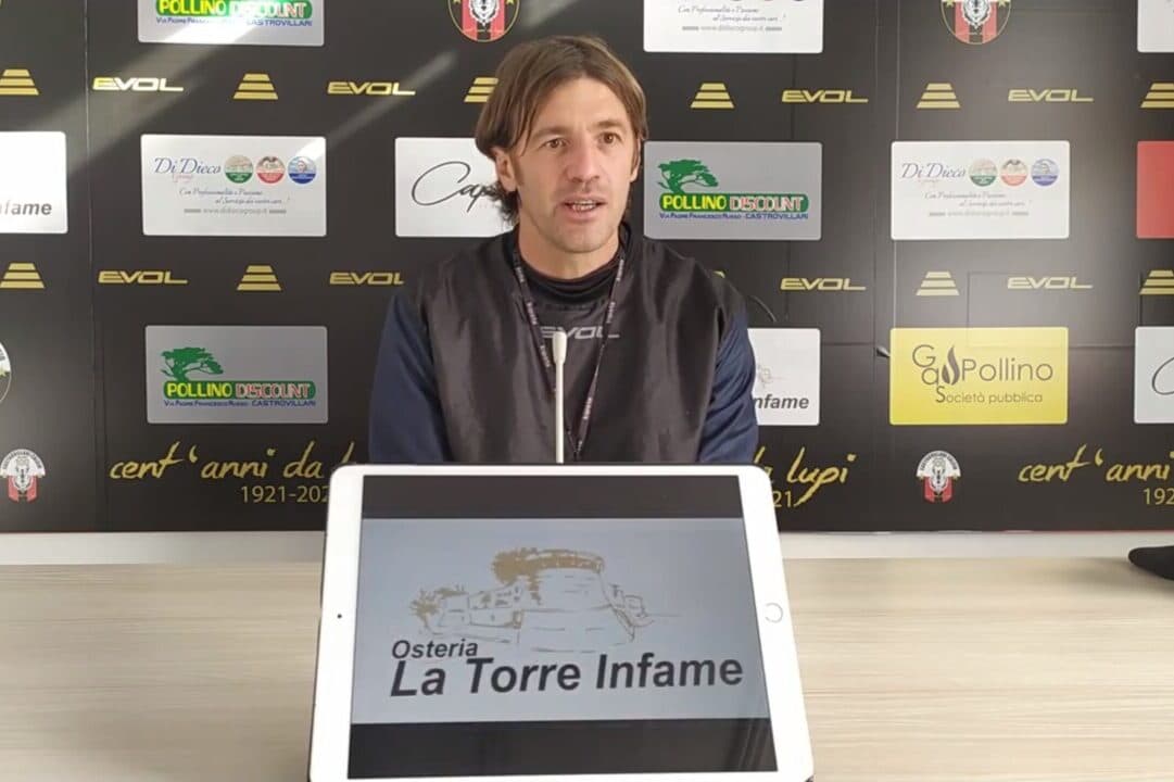 Castrovillari Calcio: finisce l'avventura di mister Franceschini sulla panchina rossonera