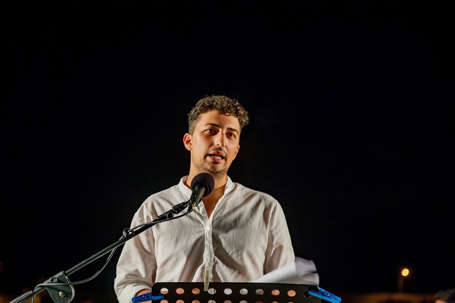Il giovane poeta Alessio Baratta e Rodari affascinano gli alunni dell’IC Cariati