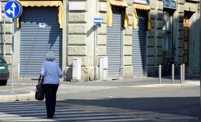 Un’azienda su cinque in crisi per gli stop. Intanto è crollo del turismo