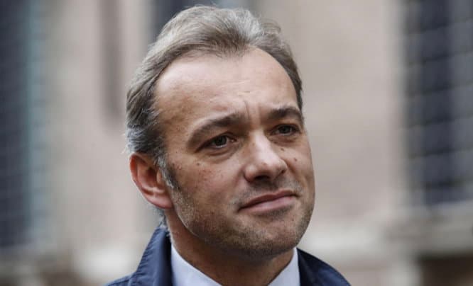 Matteo Richetti mostra vicinanza a Gianfranco Costa