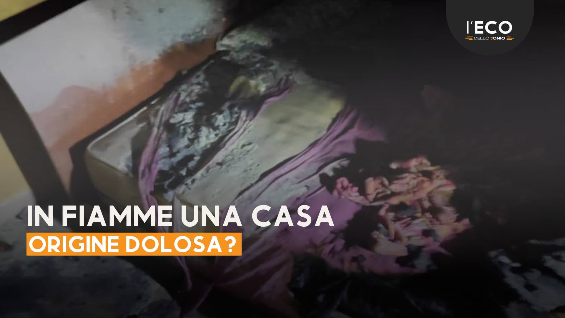 Corigliano-Rossano, nella notte in fiamme una casa nel centro storico