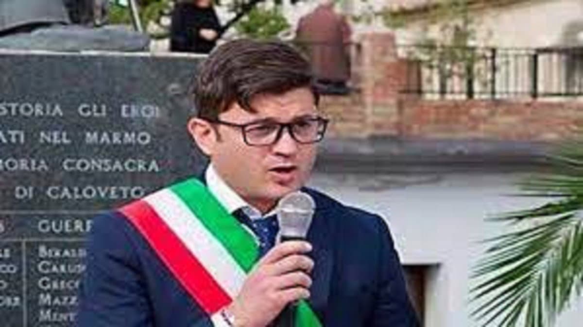 Caloveto, l’ultimo saluto a Giuseppe Roma: politico, padre e cittadino attivo