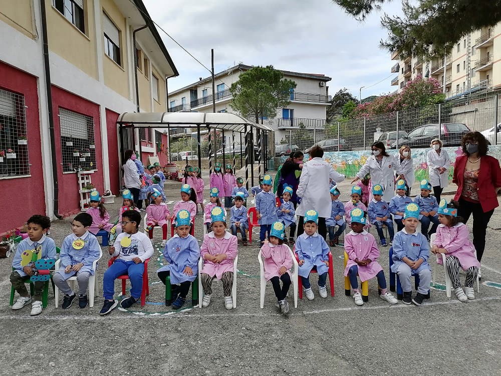 Cariati, all’Istituto comprensivo si piantano i semi per il futuro con il progetto “la mia scuola è un orto”