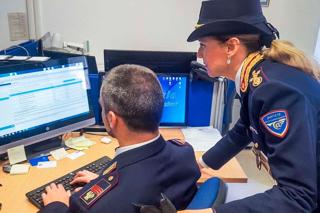 Dal cervello in fuga al tecnico informatico: i profili dei truffatori a caccia della caparra