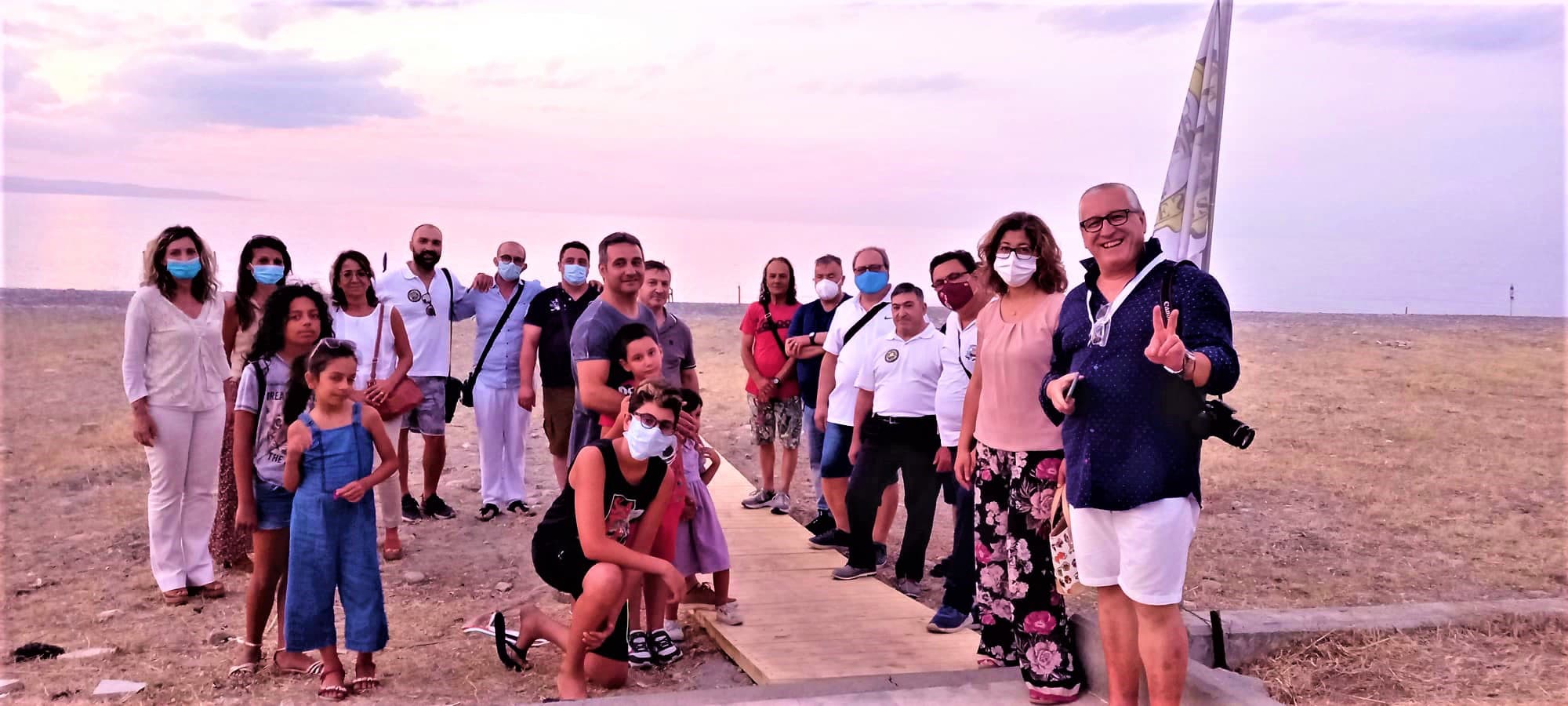 Nuova donazione del Vespa Club, arriva una passerella per disabili a Momena