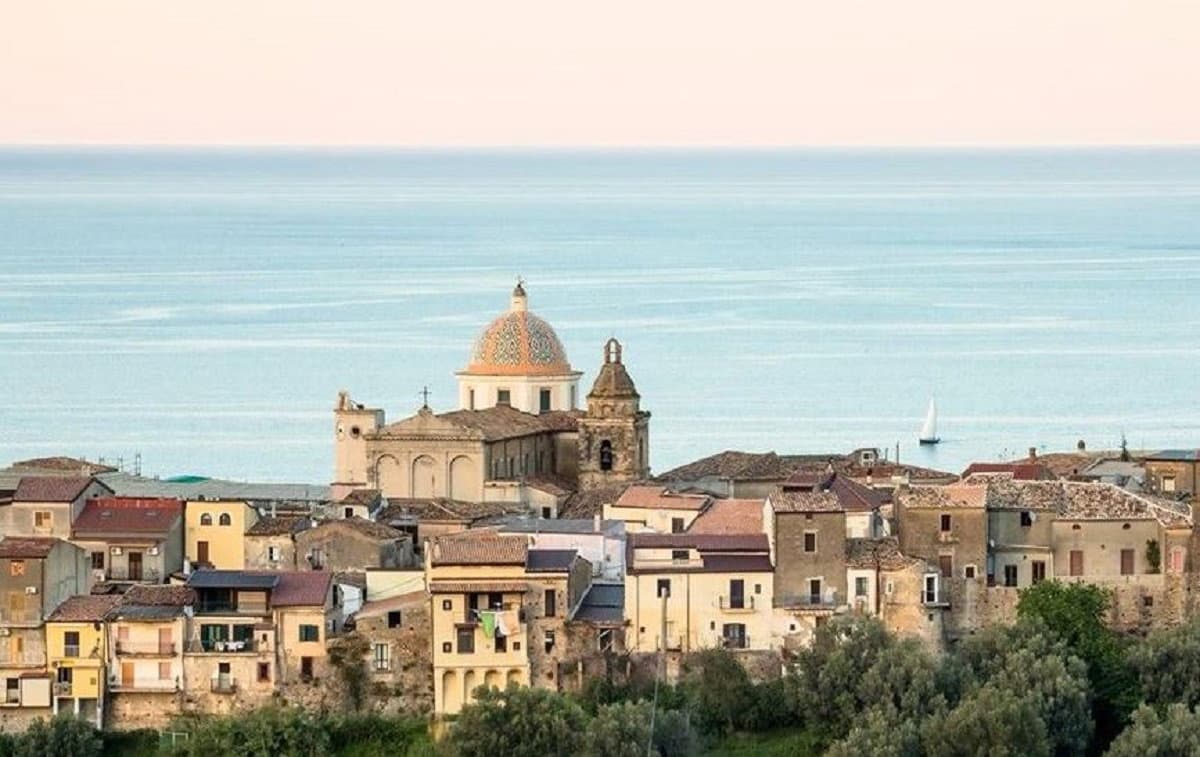 Cariati esprime solidarietà nei confronti di Altea Morelli e Raffaele Misuraca, morti in un tragico incidente sulla SS106
