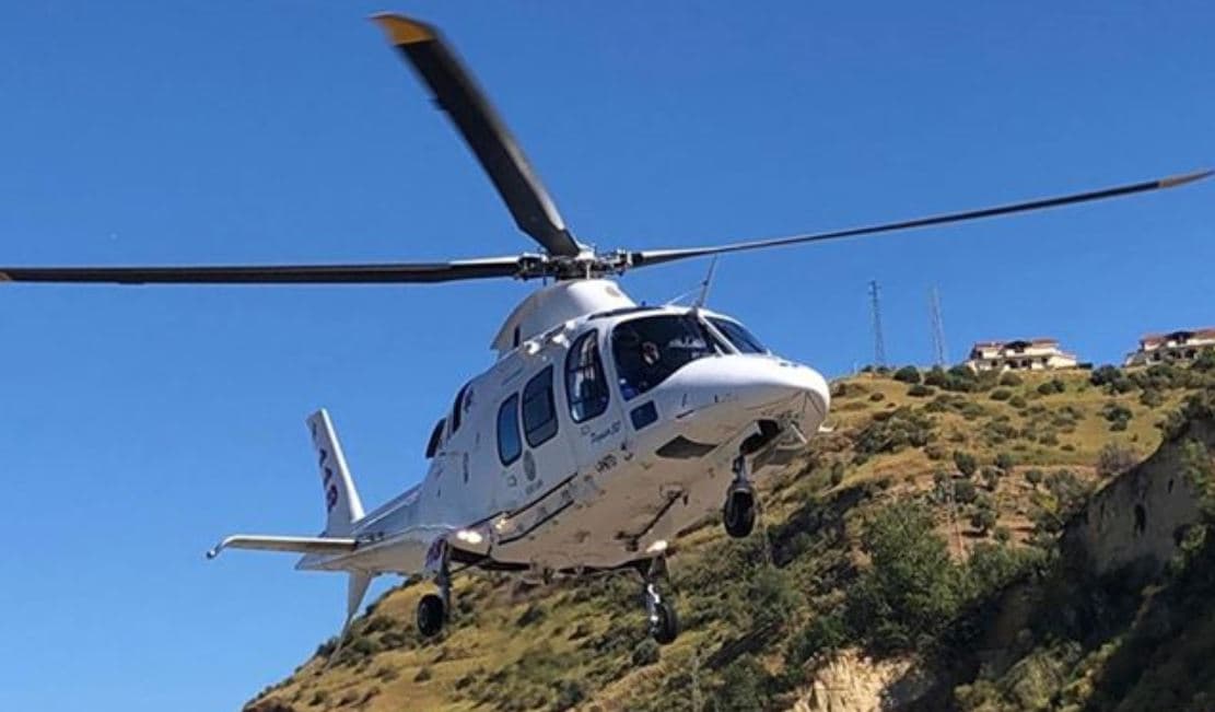 Tra inghippi e improvvisi capovolgimenti di fronte l’elisoccorso è ancora fermo