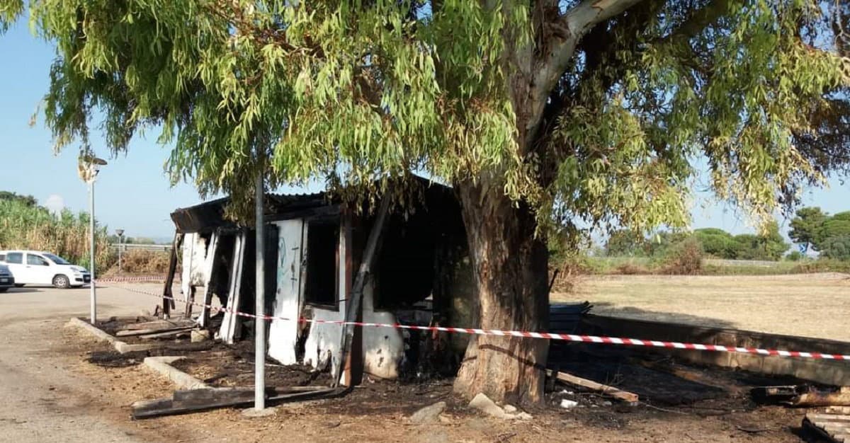 Parco archeologico di Sibari, incendiata una baracca