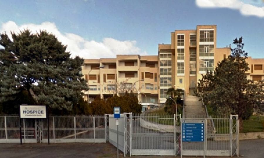 Cassano Jonio, sospensione servizio cardiologia: «Una farsa!»