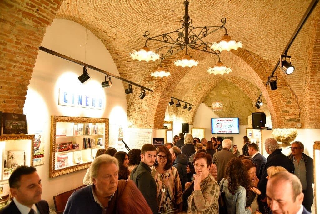 A Rossano centro storico un viaggio tra musica e parole insieme agli amici dell'arte