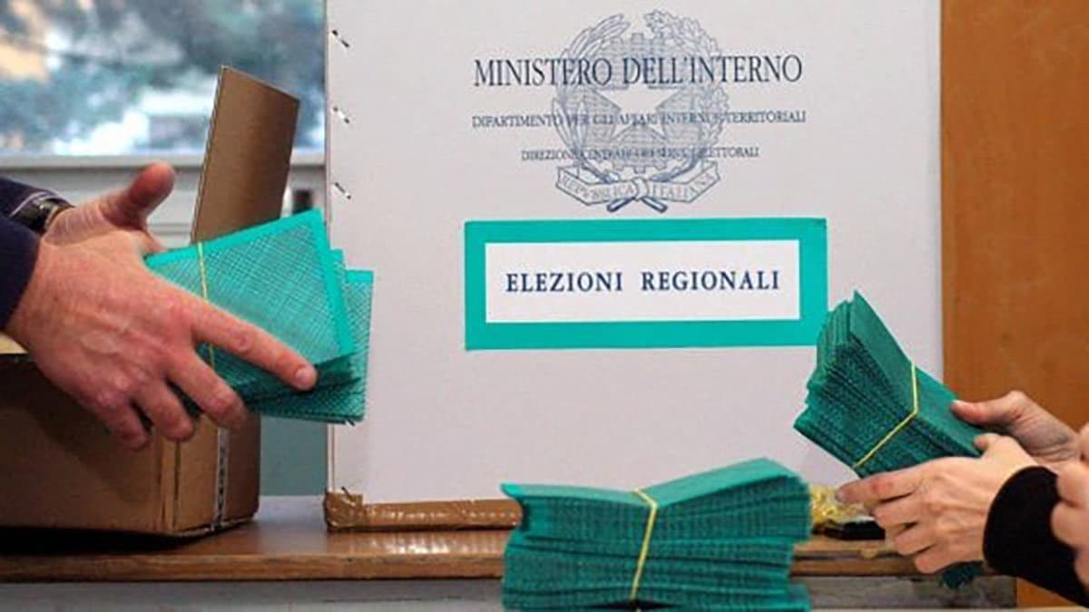 Regionali, per i fuori sede e residenti all'estero «la Regione si impegni a garantire il diritto di voto»