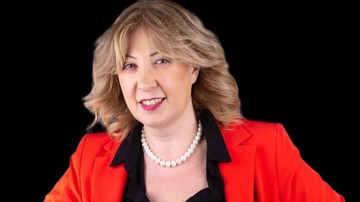 Algieri: «Vergognoso candidare mogli e figlie di impresentabili per ereditare la poltrona alla Regione»