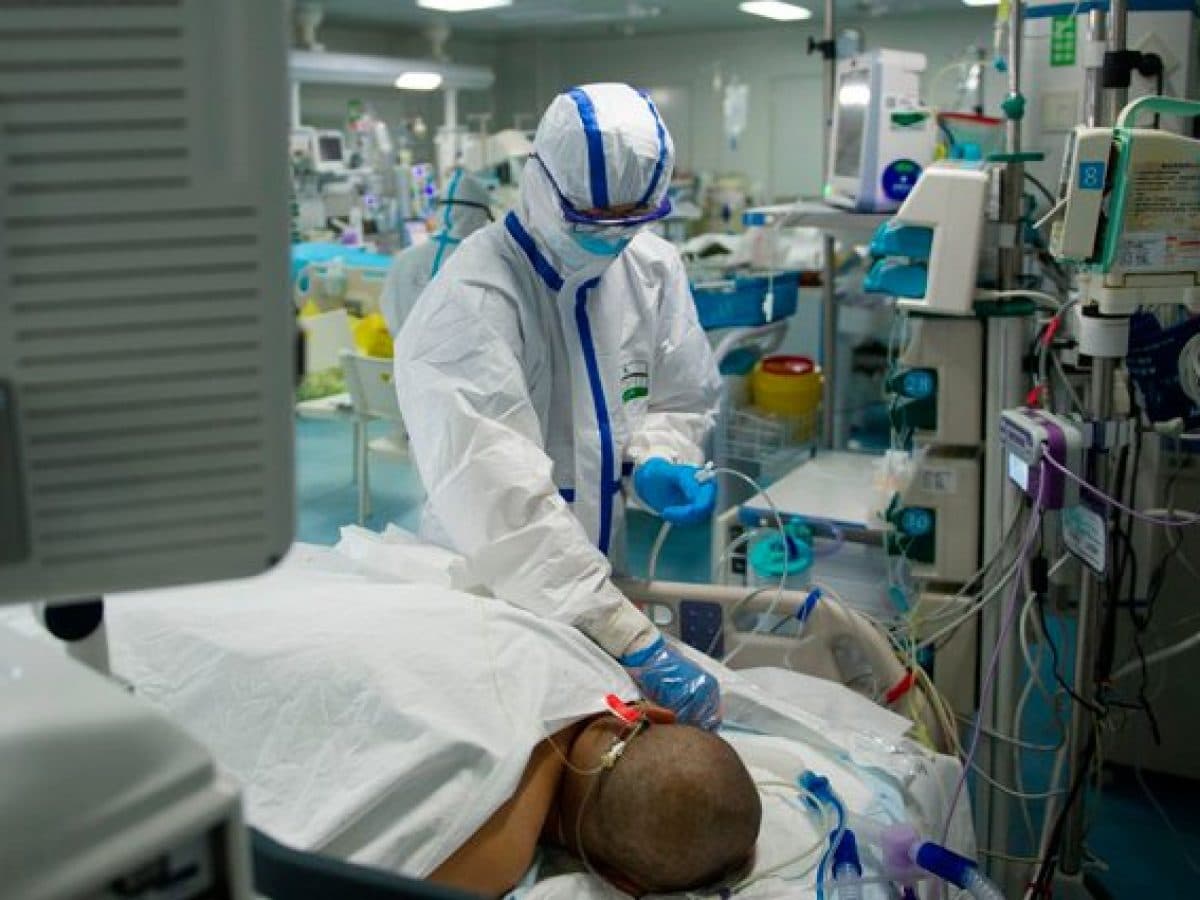 Covid, Calabria vicino alla soglia critica: aumentano i degenti in rianimazione