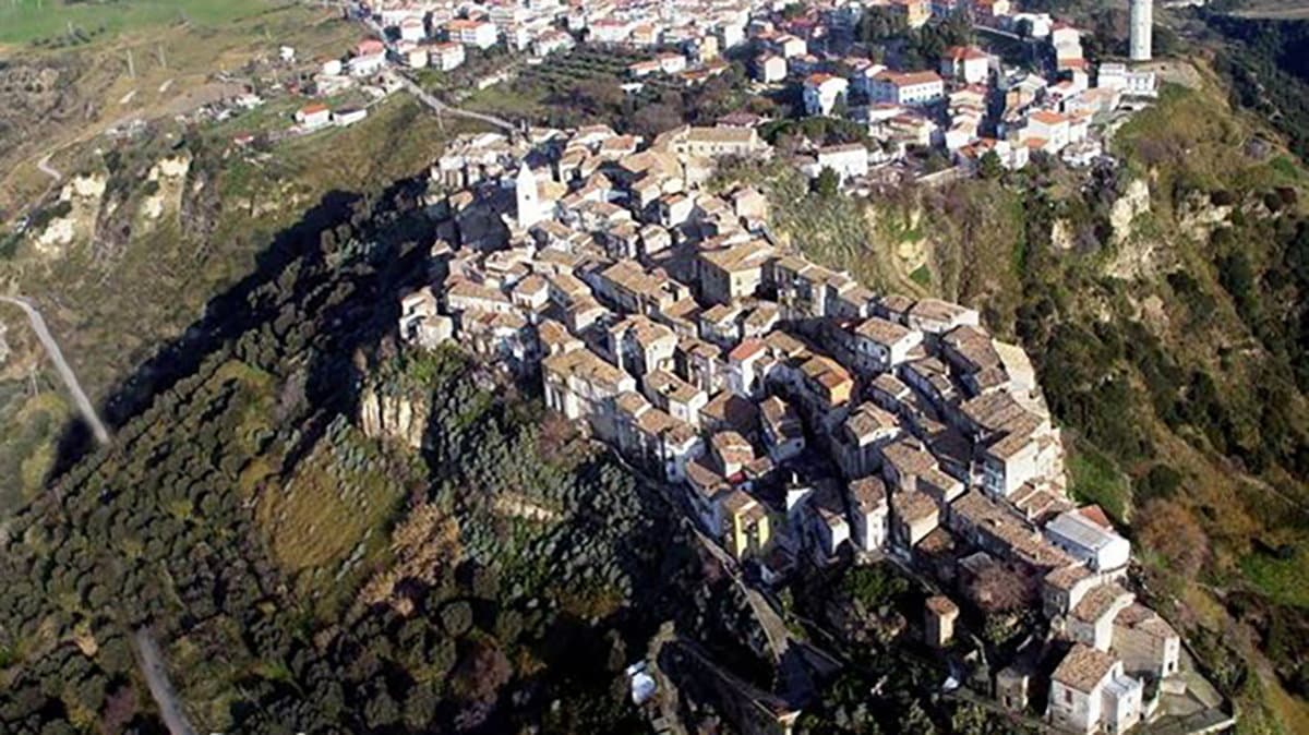 Scala Coeli, nasce una pubblicazione in ricordo di Achille Maiorano