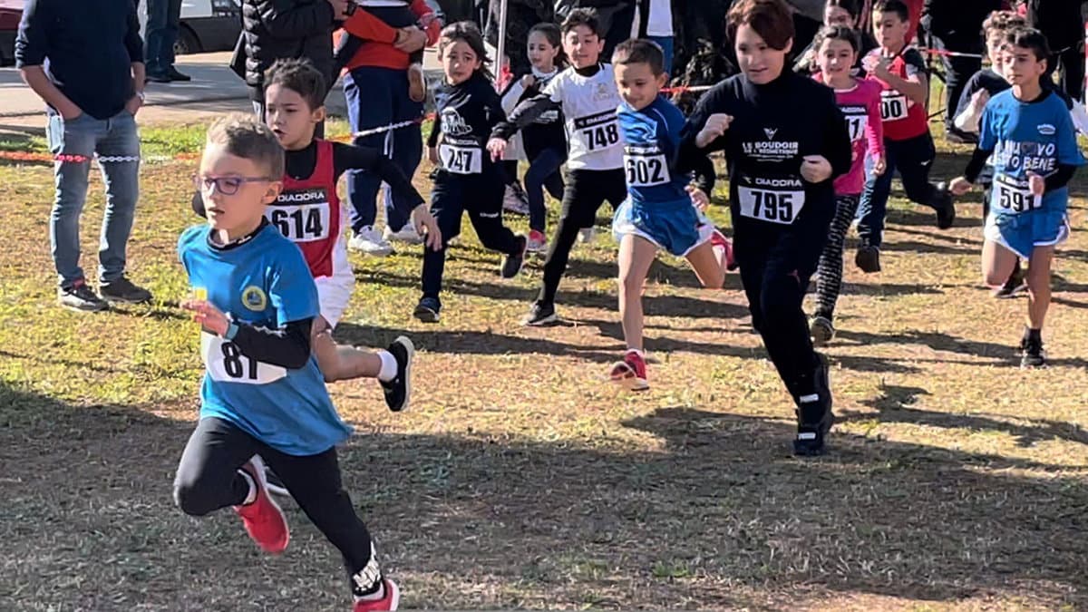 Grandi risultati per l’atletica calabrese al Cross di Lamezia: Tanti i titoli conquistati dalla CorriCastrovillari