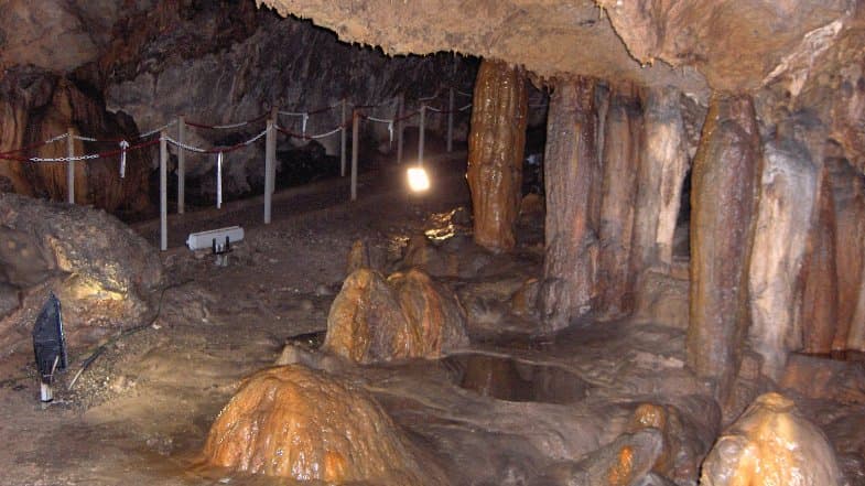Cassano, Grotte di Sant’Angelo vandalizzate da ignoti. A breve ci sarebbe stata la riapertura