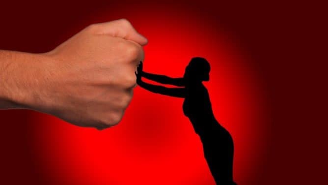 Movimento per la Vita Co-Ro: femminicidi ancora una realtà preoccupante