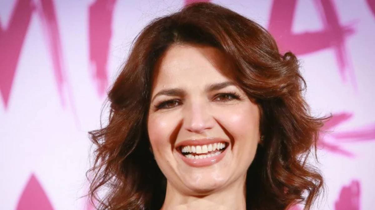 Tosca D’Aquino e Rocío Muñoz Morales inagurano la stagione teatrale di Cassano