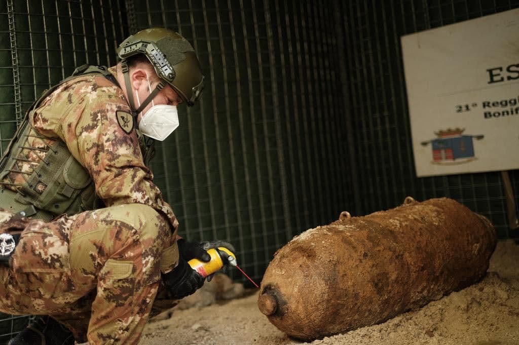 Ordigno della seconda guerra mondiale disinnescato a Sapri, c'erano anche i militari di Castrovillari