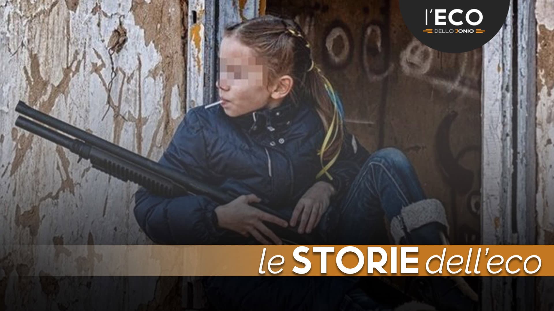 La ragazza con il fucile: un fermo-immagine che fa il giro del mondo