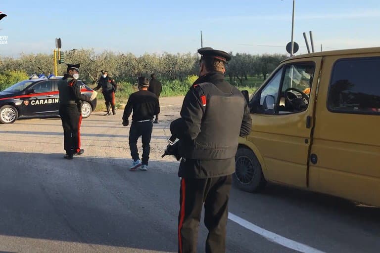Caporalato, arresti e sequestri a Corigliano Rossano, Crotone e Matera