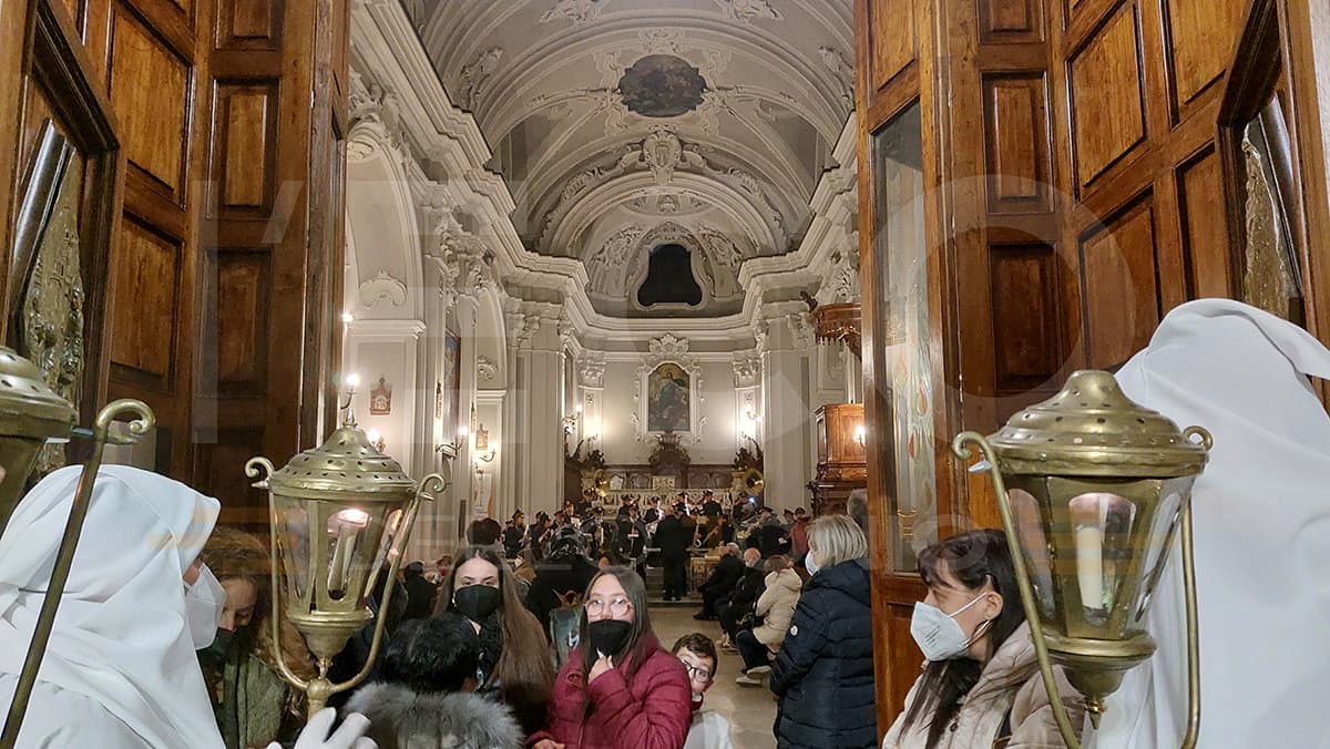 La Via Crucis dei "flagellanti": Corigliano, la tradizione, la passione e la pietà popolare - FOTO e VIDEO