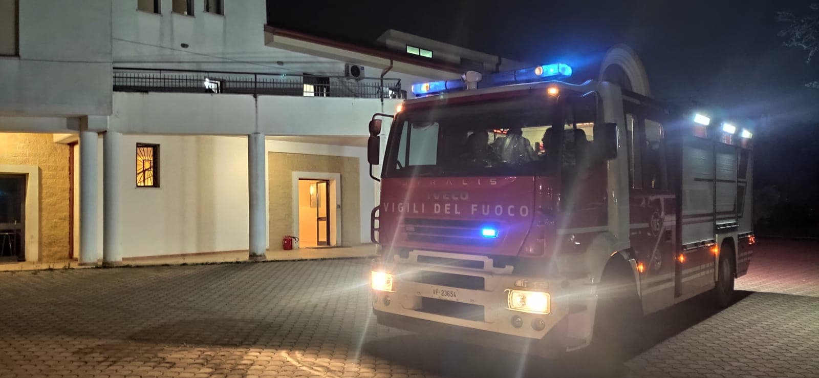 Attentato incendiario alla comunità salesiana: il Pd di Co-Ro avvia una raccolta fondi