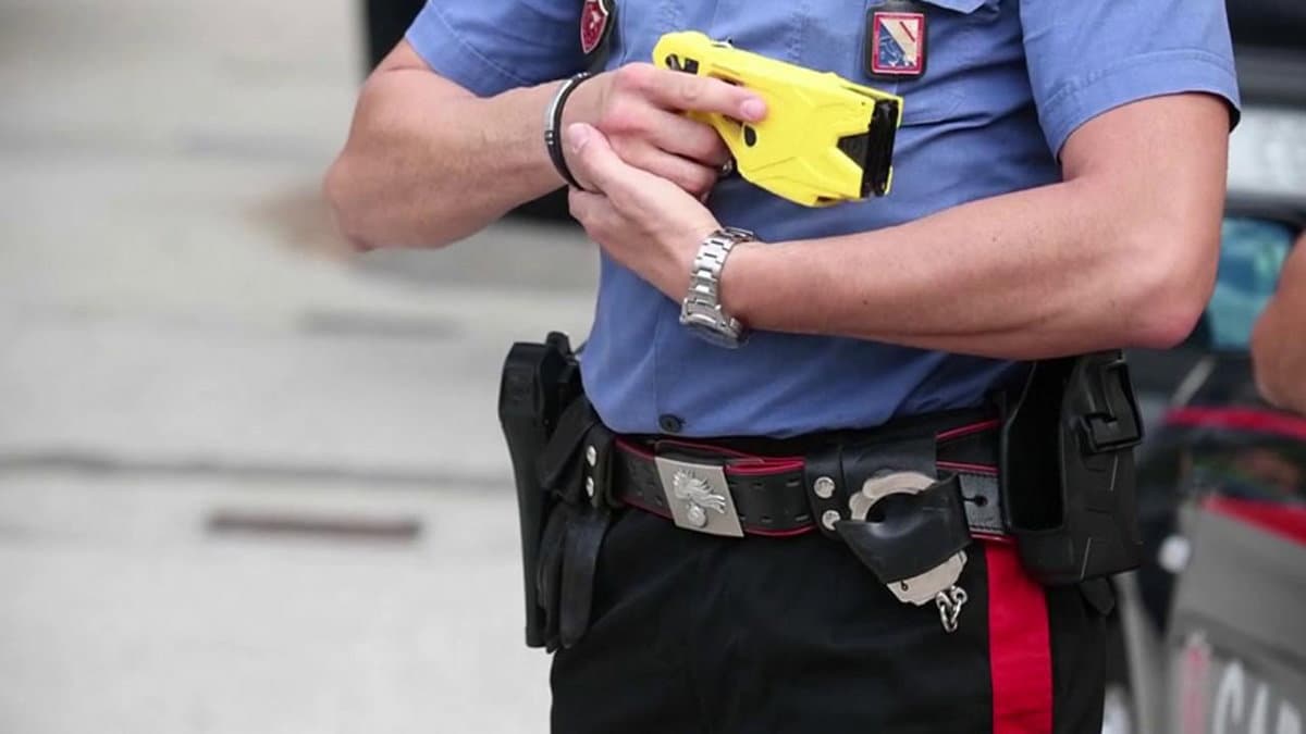 Sicurezza, prevenzione e controllo: da lunedì il taser sarà operativo anche a Corigliano-Rossano