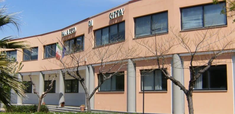 Amendolara alla resa dei "conti": l'amministrazione incontra la cittadinanza sul dissesto finanziario