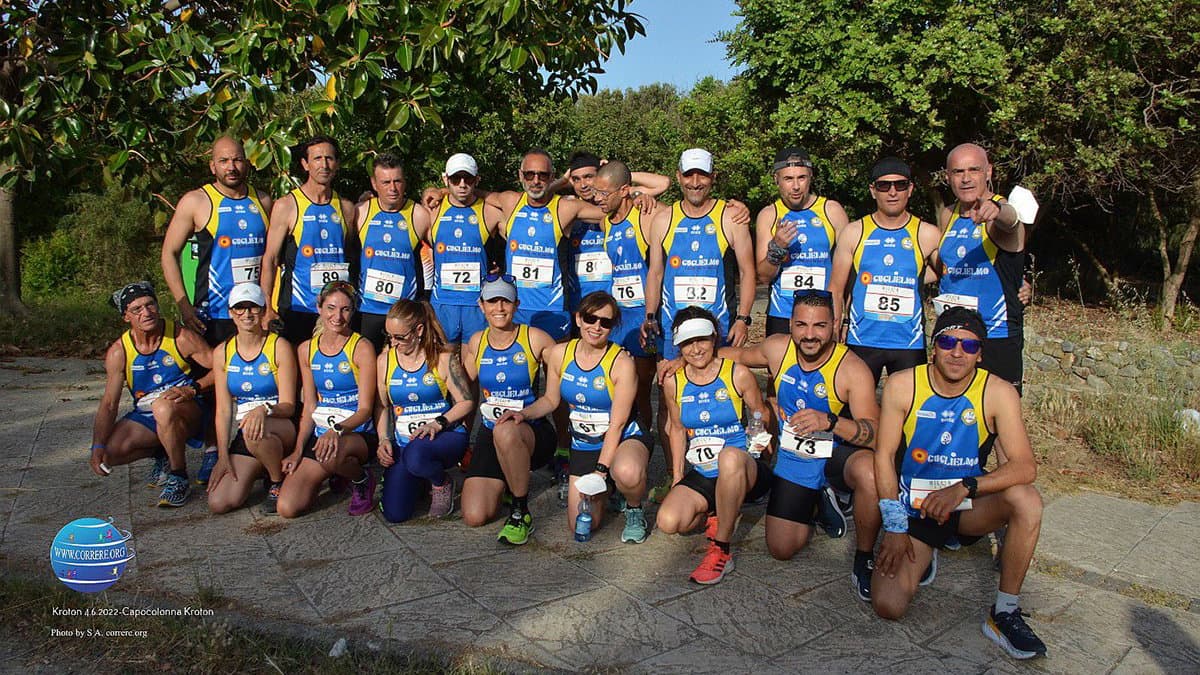 I team di Mirto e Corigliano-Rossano della CorriCastrovillari fanno faville sulla pista di Reggio