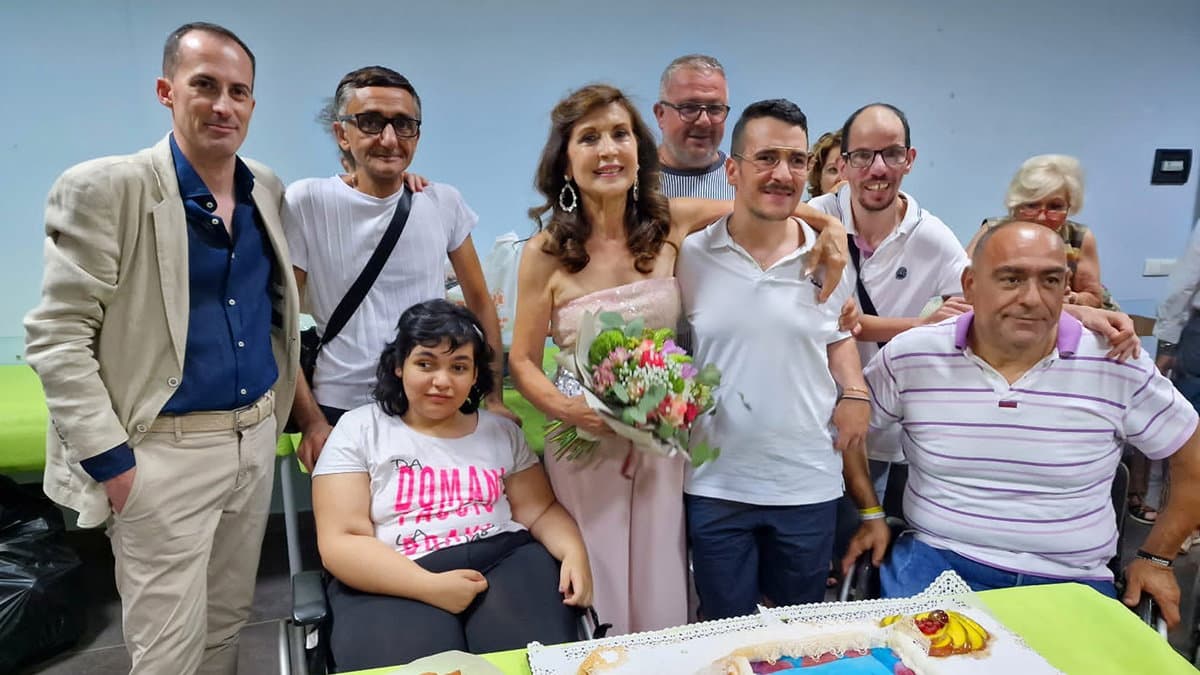 "Quella sera a Parigi" di Isabella Freccia è una storia d'amore che si divide tra passione e nostalgia