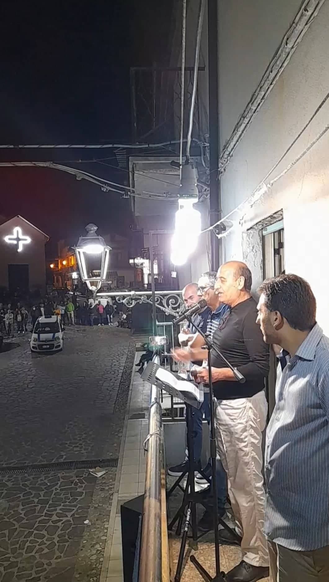 Clima di tensione ieri sera a Mandatoriccio durante il comizio dell'ex sindaco Cornicello