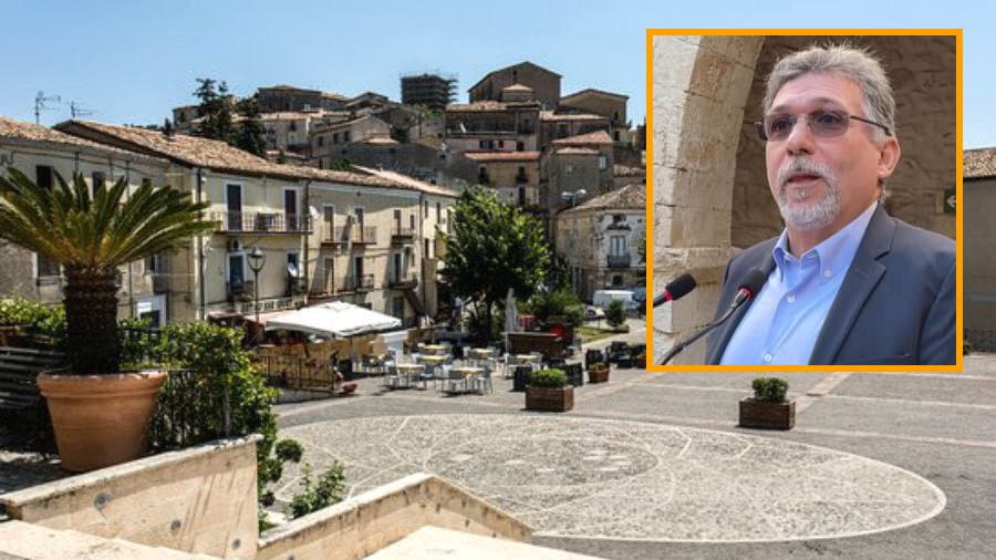 Ufficio anagrafe aperto anche di domenica: monta la protesta ad Altomonte