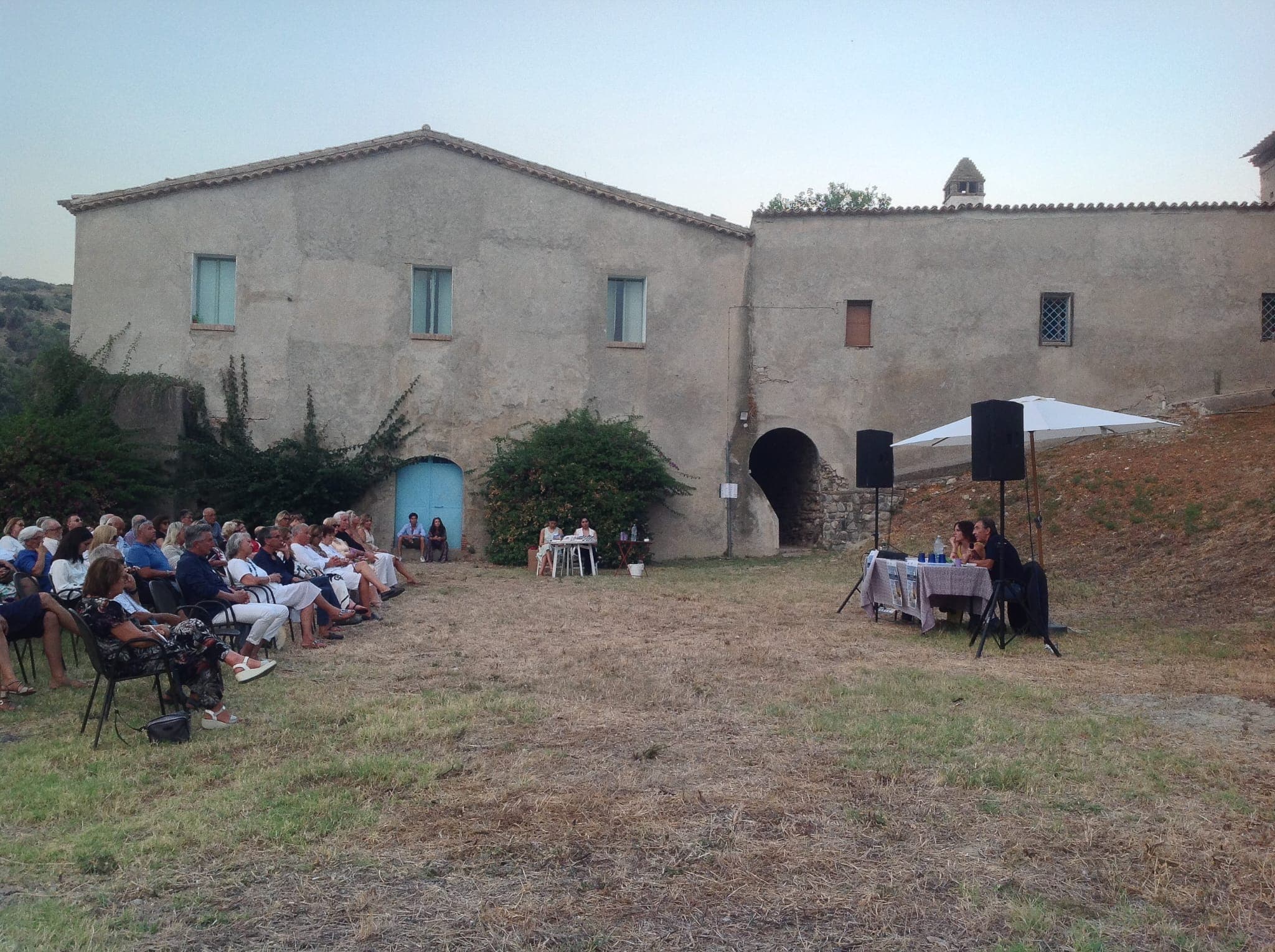 Franco Emilio Carlino, Mandatoriccio, il feudo dell'Arso e la torre stellata
