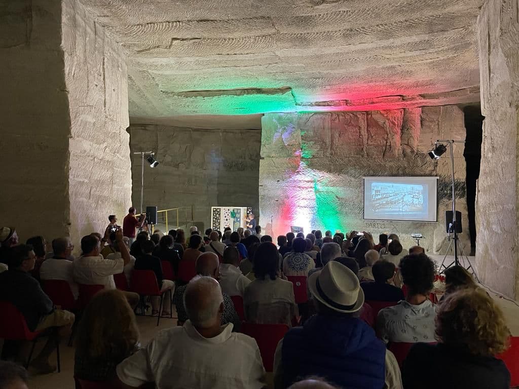 “Amedeo Fusco racconta Frida Kahlo”: standing ovation per l'artista scalese