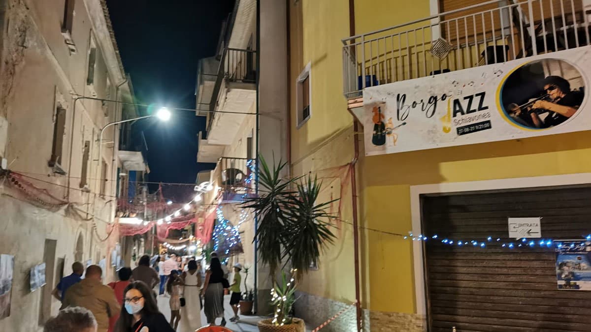 Un week-end sotto il segno dell'arte: musica e teatro per le vie di Corigliano-Rossano