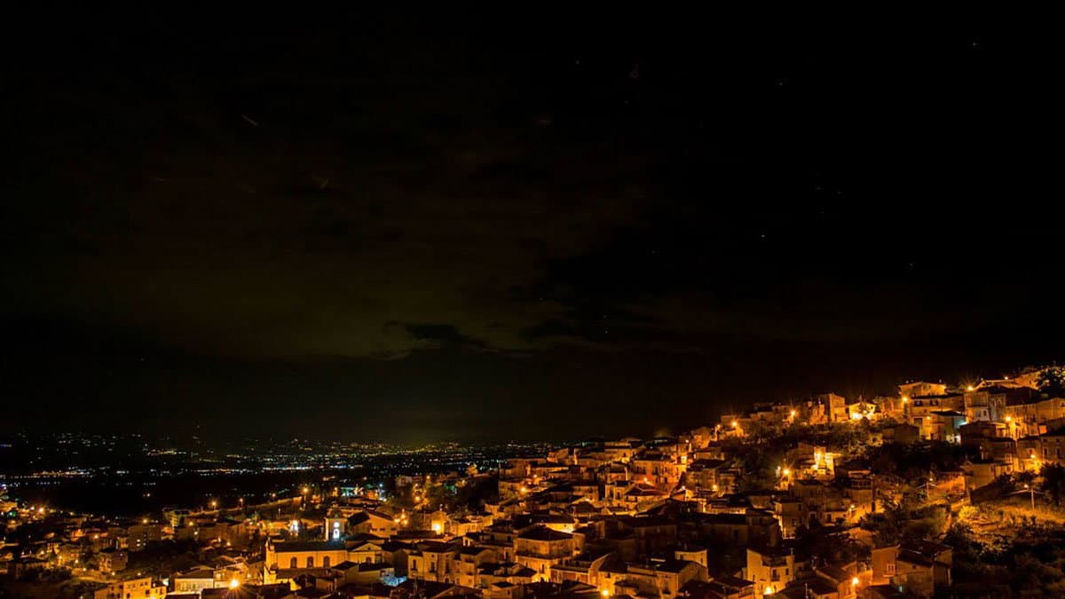 A Lungro arriva la “Notte dei fuochi arbëresh”: l'evento tra cultura e tradizione