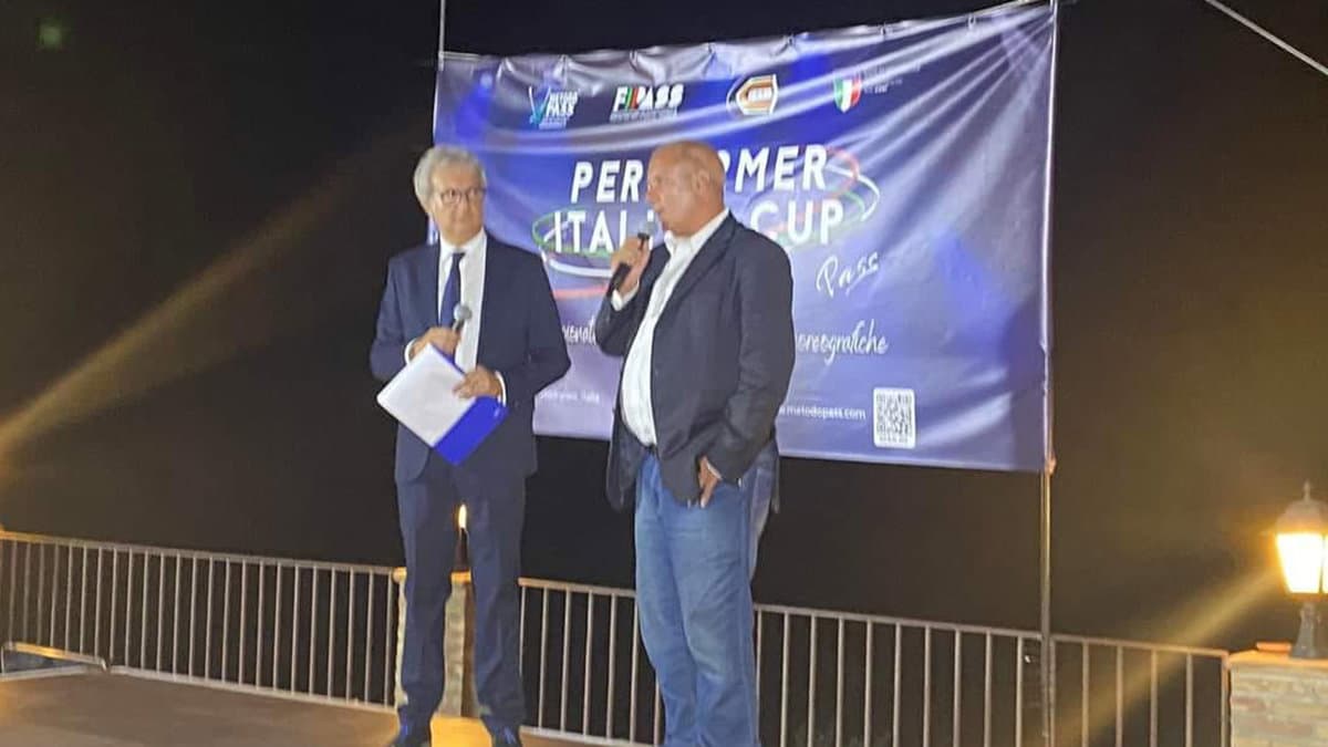 La scuola delle Arti Maros premia i vincitori del Performer Italian Cup '22 alla presenza del regista Moccia