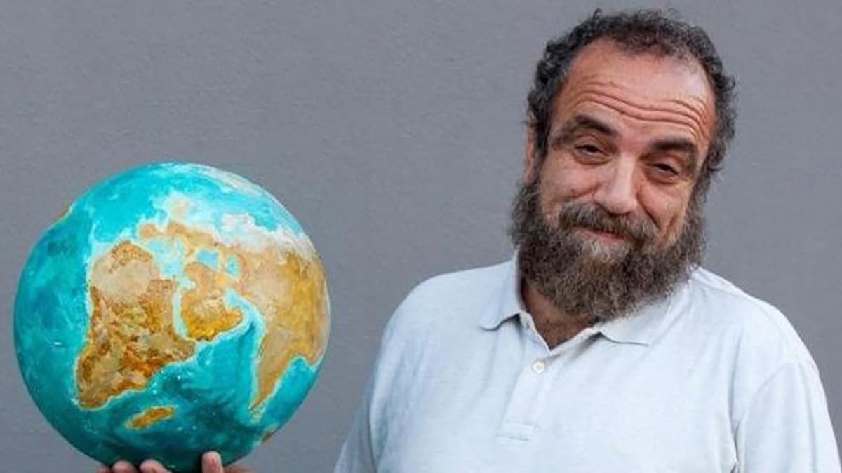 A co-Ro lo spettacolo teatrale dell'eclettico e creativo attore e comico Giobbe Covatta