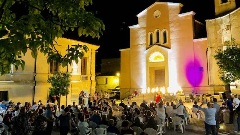 A Vaccarizzo Albanese l'estate non va in vacanza e prosegue all'insegna dell'identità