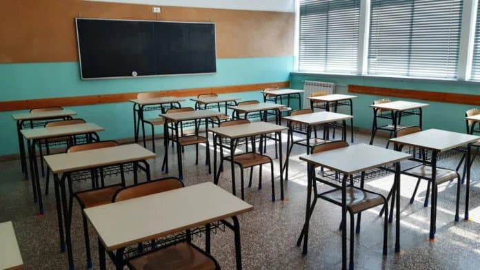 L'inizio delle scuole a Corigliano-Rossano tra soluzioni "tampone" e polemiche
